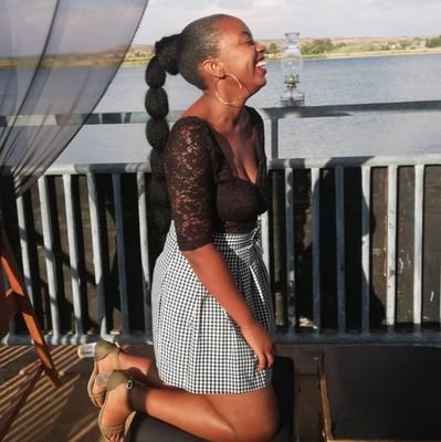 Extrovert, im one crazy human being.. Live, love, pray and enjoy life. ⚖ Lawyer in the making, I love traveling the world.