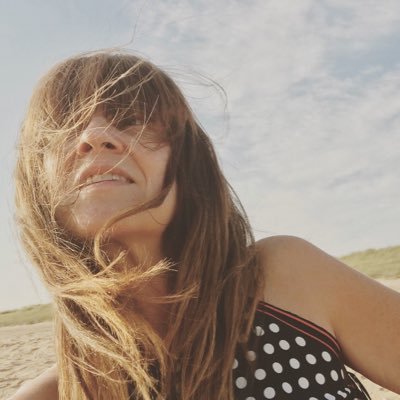 soyoufr's profile picture. Artiste
Images, design, archi, maquettes, photos, peintures, dessins…
#Angers 
@SolangeAbaziou