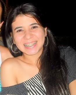 Eu tenho um jardim e uma canção. Vivo feliz, tenho amor. Eu tenho um desejo e um coração. Tenho coragem e sei quem sou. Eu tenho um segredo e uma oração...