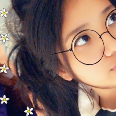 ysabellenaz's profile picture. don’t bother me