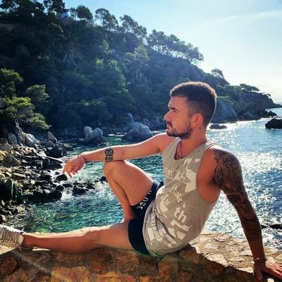 Hola soy de Argentina, me gusta conocer nuevas personas, escríbeme en confianza. 😃