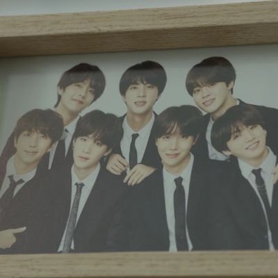 Fan account for  @BTS_twt 트위터바보(천천히알아가고있어요)부끄럼쟁이,알티러,마음러(지만 진심이예요😊) 혹시 제가 실수하면 꼭 알려주세요🙏🏻 함께다같이행복하기💜