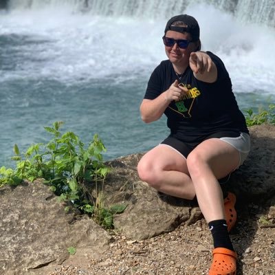 tb_sikes's profile picture. Throwin’ kindness like confetti since 94’ 🎊🎉 Educator 🍎 Coach 💚💛 St. Andrews University alumni 17 ⚔️ Former collegiate athlete 🥎 1 Corinthians 16:14 ✝️