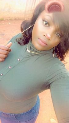 MbazoaSyrielle's profile picture. sympa😊,folle😂😂amoureuse😍et mère♥