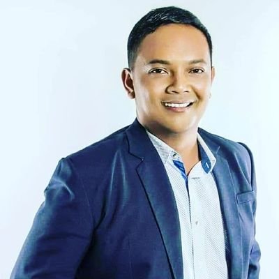 chizcake16's profile picture. Running Football Volunteer firefigther and rescuer,first responderKOLBOY(callcenterboy)gym addict. gadget guy android fan :) :P