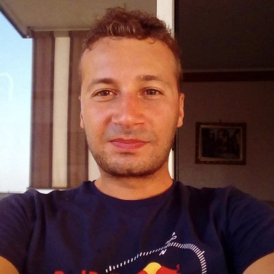 Mi piace volare in parapendio, nella mia terra, la Calabria.
Mobile Developer @ Eco-Mind Ingegneria Informatica
#iOS #Android #paragliding