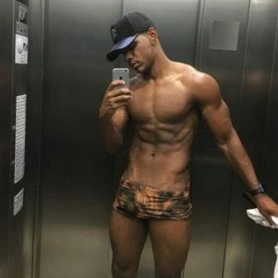 Alexand07539331's profile picture. 