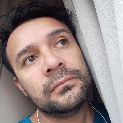 Eriol_KhunAlone's profile picture. amante del anime, una buena cerveza! pibe sencillo de barrio, lo demas preguntame!