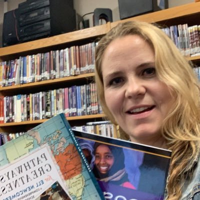 High School MLP Teacher. Proud momma 💕 ND alum ☘️ Book lover 📚Traveler ✈️ All things #Newcomers and #collaborating with content teachers. Views are my own.