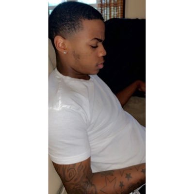 Music Artist | Booking/Features : shawngibbs266@yahoo.com #LLR SoundCloud:SDoT Instagram SDoT.1996