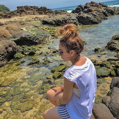 Faridapass1's profile picture. 