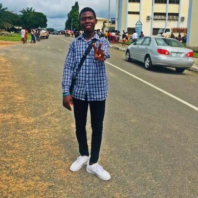 I am a football fan. FC BARCELONA for life🌎.A Biomedical https://t.co/iNWxlJ9UKE good music like that of Tatiana,cardi b,Post malone,Meek Mill etc.