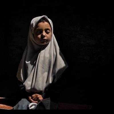 Ruhun yorgun, sanki doğduğundan beri koşmuş ama ulaşamamışsın gibi..!