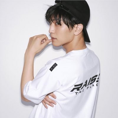 19/三代目Jsoul Brothers/岩田剛典/ 三代目に関係ない事も呟いております。