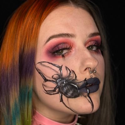 TolynaS's profile picture. Hey guys my name is tolyna. I am a self taught mua, I have fibromyalgia and PCOS|| Vic, Australia || 20🖤🖤email: tolynasollis@gmail.com