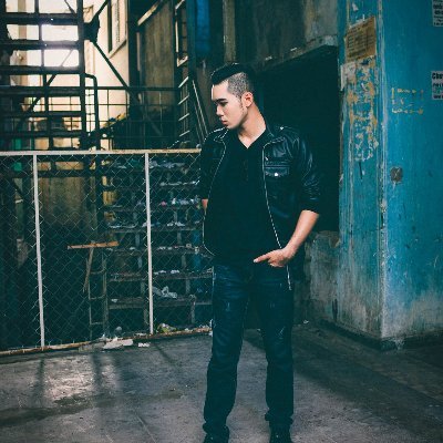 DaviDavizinplay's profile picture. When life gives you a hundred reasons to cry, show life that you have a thousand reasons to smile