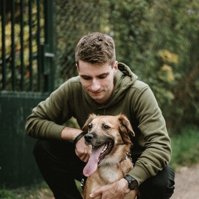 andrenanninga's profile picture. 🏗 I build websites, apps and experiments with 3D, data, maps and pixelart 🚀