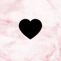 Holly Williams (@hollywi82835193) Twitter profile photo