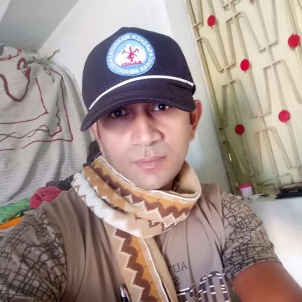 सरफरोशी की तमन्ना,अब हमारे दिल मे है,
देखना है जोर कितना,बाजुए कातील में है?
इंकलाब🖋📚जिंदाबाद🇮🇳