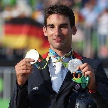 Cavalier français de concours complet 🇫🇷 📍Basé en Normandie 🥇Champion olympique par équipe à Rio 🥈Vice-champion olympique en individuel à Rio