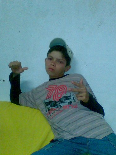 sempre fui sonhador e isso que mimi mantem vivo *__* e so ter fe vid@ lok@