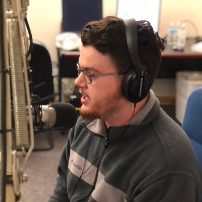 Technical Director at Dog and Pony Production Inc. Associates in Communication from IWCC. Bachelor of Science in Communication. All opinions are mine.