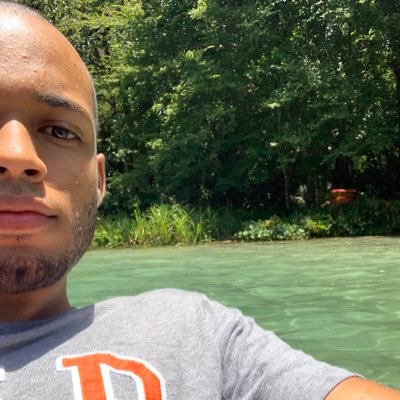 Albert7_77's profile picture. 🤷🏽‍♂️
