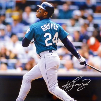 My swing in little league was sweeter than Griffey’s | 0 Star recruit | Stingray attack survivor | 2 time marathon walker | #jucoproduct