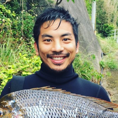 自分の納得できる人生を。コロナで会社潰れても、自分の軸をぶらさず生きて復活しました。
東京でビジネスしたり、海で魚を追いかけ回したりしています。
🇺🇸IT駐在→旅行代理店経営→コロナ失業→無人島自粛→再起業(広告・映画・フェス)