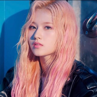 Twice サナ No Twitter ホーム画面を変えたいのですがホーム画面にぴったりなサナの高画質写真があればください Twice サナ No Twitter ホーム画面を変えたいのですがホーム画面にぴったりなサナの高画質写真があればください