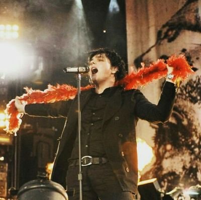 Чумной докторишка с Нептуна ● MCR ● P!ATD ● Electric Century ● FOB ● ТØР ● BMTH ● Kuplinov ▶ Play ● Mr Robot ● Shameless ● SKAM ● Любимая @backwards_evil