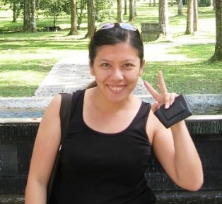 DenicaDee's profile picture. Just someone simple :)