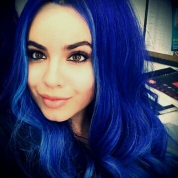 HerederaSoleada's profile picture. Dᴀᴜɢʜᴛᴇʀ ᴏғ Lᴏʀɴᴀ Dᴀɴᴇ ﹠ Mᴀʀᴄᴏs Dɪᴀᴢ.
··Tʜᴇʏ sᴀʏ ɪᴛ·s ᴛʜᴇ ᴍᴏsᴛ ʙᴇᴀᴜᴛɪғᴜʟ ᴛʜɪɴɢ ᴏɴ Eᴀʀᴛʜ.··
[#RP #Marvel #MCU #TheGifted #AU #Descriptive]