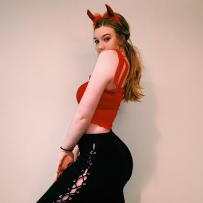 amandamjamess's profile picture. she/her❣️