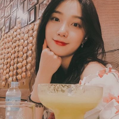 minkyeunn's profile picture. - ̗̀❍ Roleplayer.  ╱ Sparkle, shines, her eyes resembles the ocean waves. Chuncheon’s representative who goes by the name Kim Minkyeung.