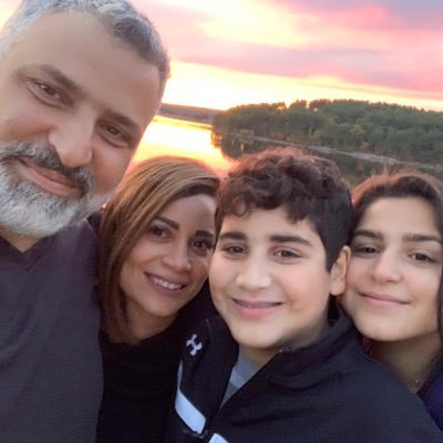 sandywfares's profile picture. 