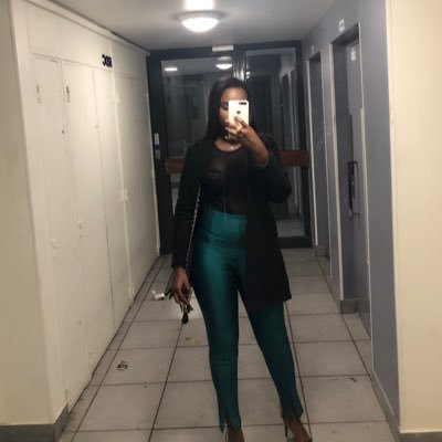 Marame Ka 221 🇸🇳❤️ Student in International management program - BEM DAKAR ✍🏽