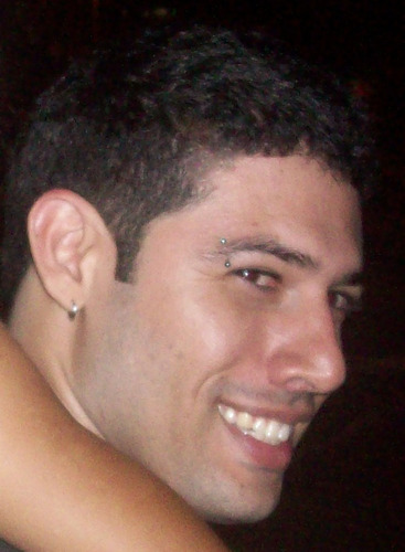 Tonpub's profile picture. Batata, carne, sarcasmo, bermuda e chinelo.