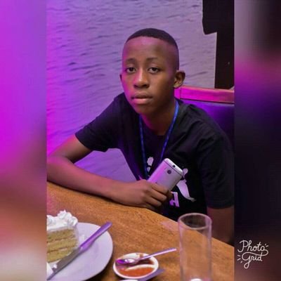 km_vans's profile picture. 