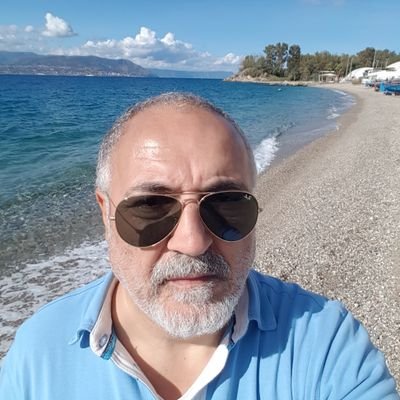 MassSorr's profile picture. Messinese.
Contro cuttigghiari e picciriddazzi.
Utente di Asocial Network, Babele moderna, nell'epoca della Metonìmia (scambio del contenente col contenuto) .