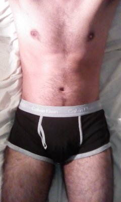 🔞Contenido adulto/adult content Solo morbo por aquí. Me encantan mayores, corpulentos y velludos pero no es algo q me limite. No creas todo lo q publique aquí