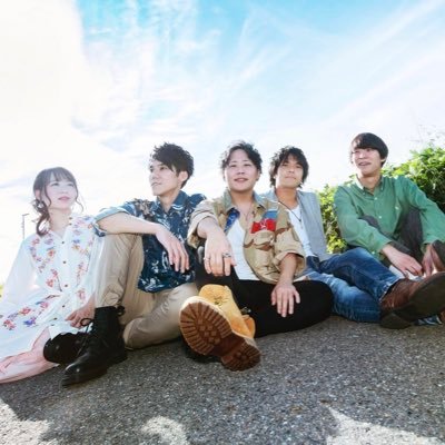 名古屋を中心に活動中のバンド、GENEGLIDE(ジェネグライド)です！ 2025年12月7日、一夜限り限定復活！🔥　チケット取り置き、ライブのお誘い等はDMへ！