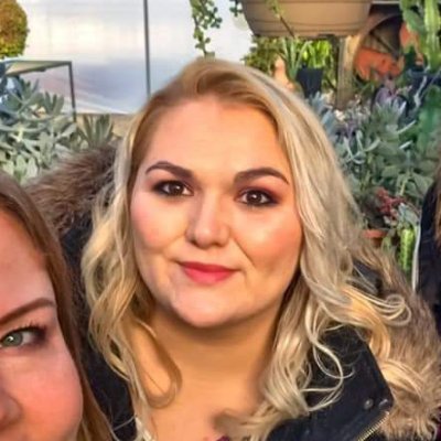 pinkhavasu's profile picture. I think I'm being followed.