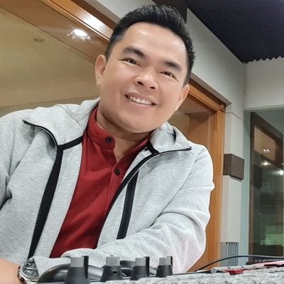 marli_efendi15's profile picture. Broadcasting