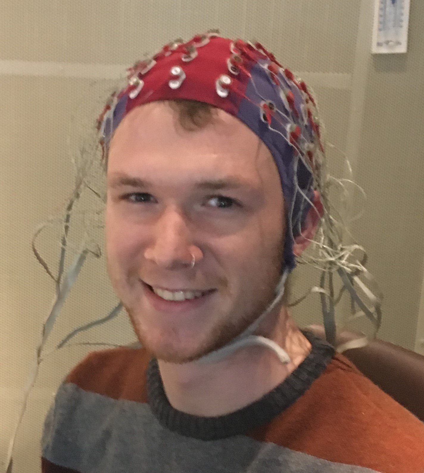 PhD student in Language Science @UCIrvine. Investigating how the brain makes syntax happen. @RULinguistics & @Cognition_ENS alum. they|iel
