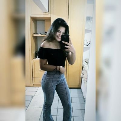 Florianópolis📌
Flamenguista ❤🖤
Canceriana♋
Apaixonada por futebol ⚽️❤
