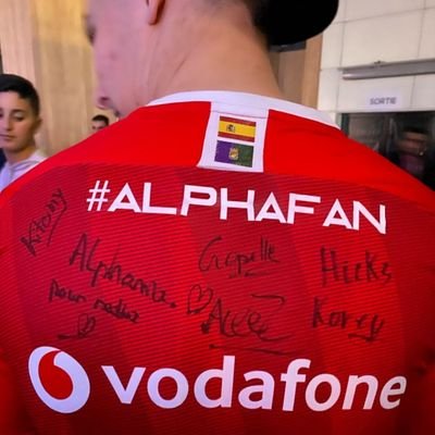 Reedox9311's profile picture. Jsuis personne et jsuis nul sur R6 😂 je suis gold depuis mon arrivé sur PC 😅