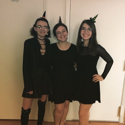 shaelam326's profile picture. • Naz '20•