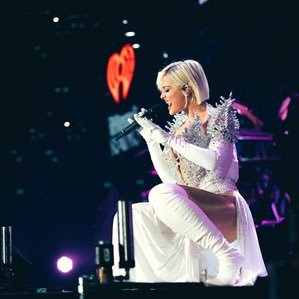 sarowh_Ak's profile picture. surround yourself with people who are only going to lift you higher 👌🏼