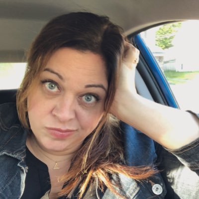 EvieSabean's profile picture. Yeah, you’re pronouncing it wrong.